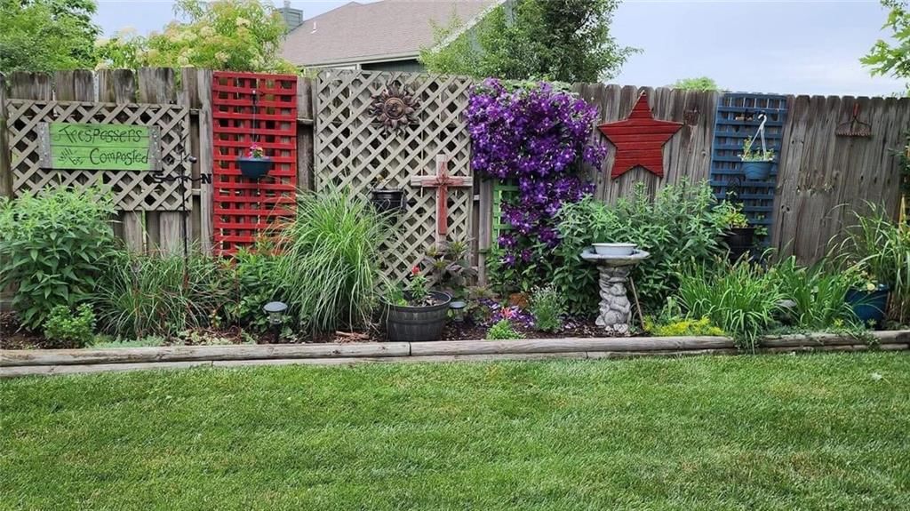 1008 Kathys Court — photo 28