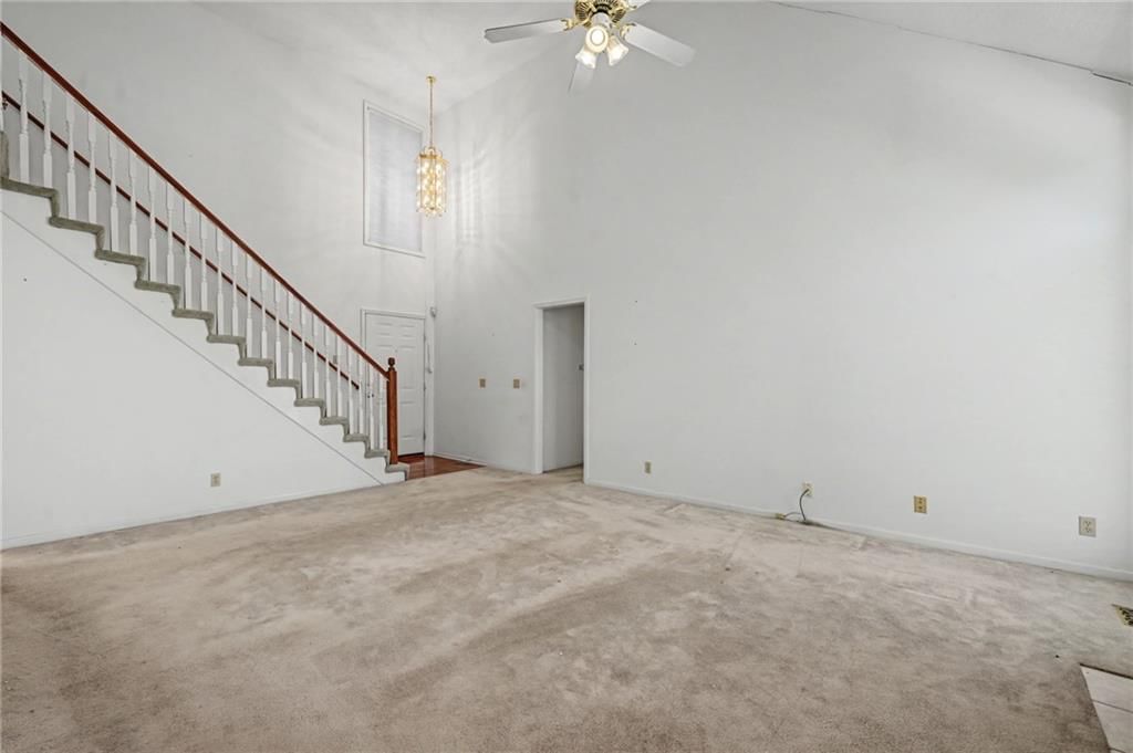 6817 W 156th Terrace — photo 4