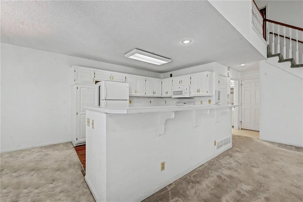 6817 W 156th Terrace — photo 6