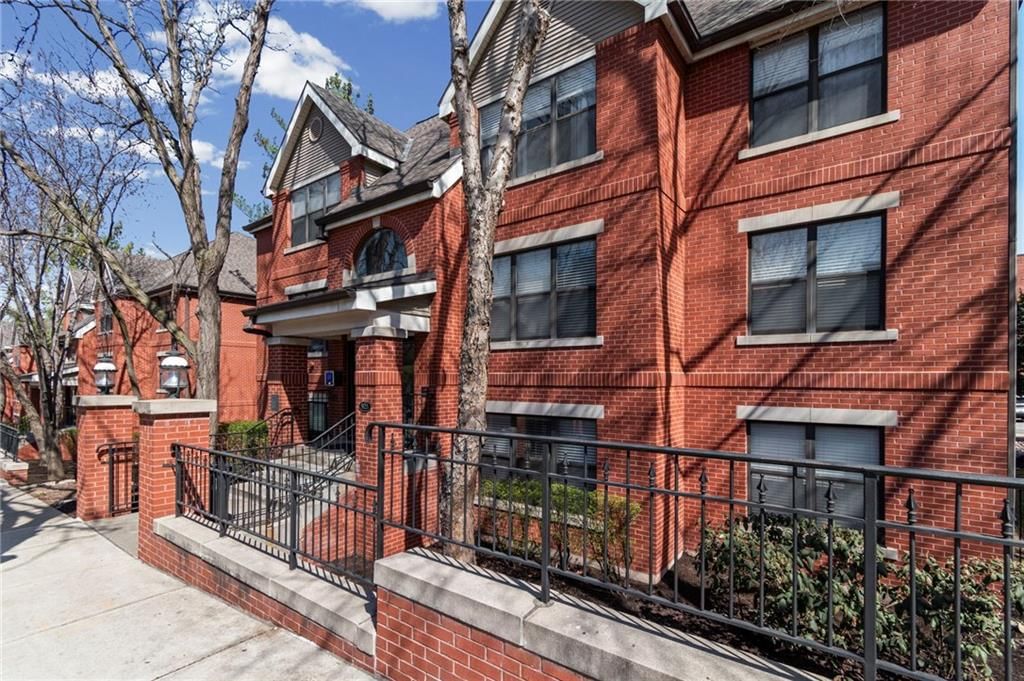 925 Washington Street — photo 3