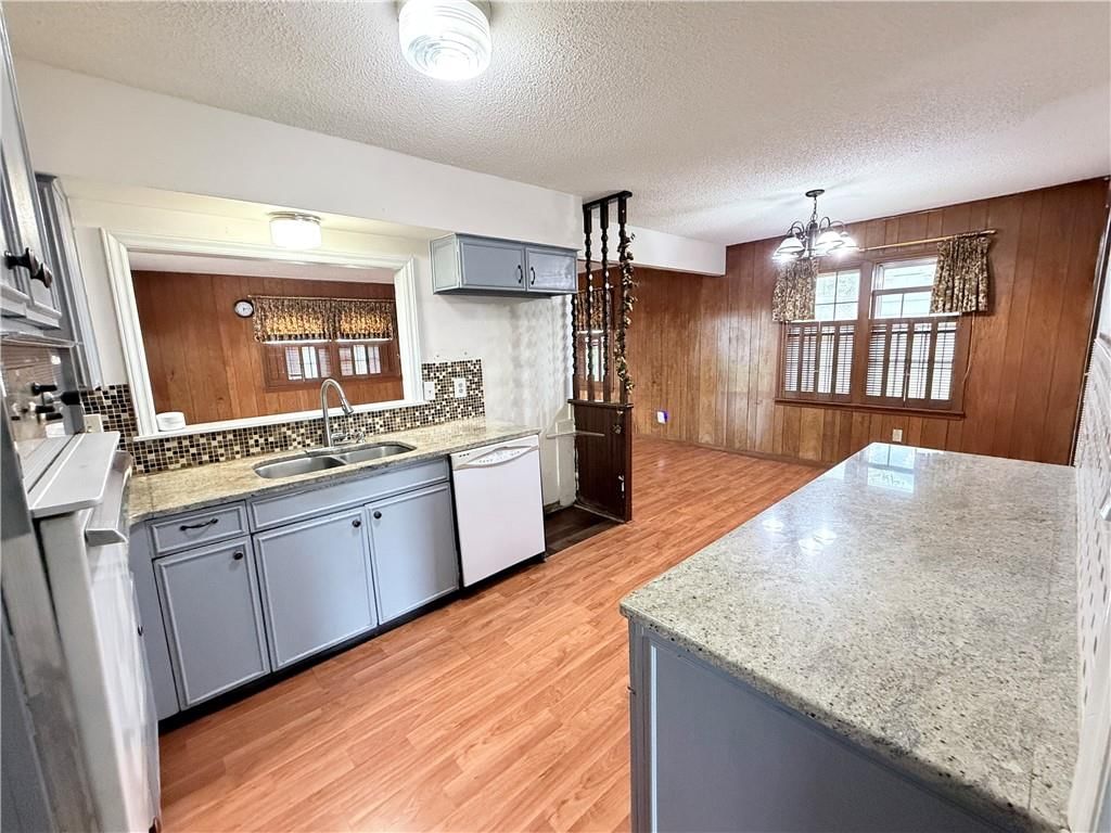 4942 N College Avenue — photo 8