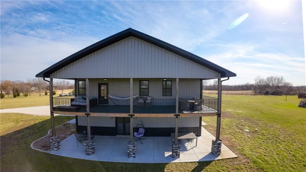 532 NW Aa Highway — photo 3