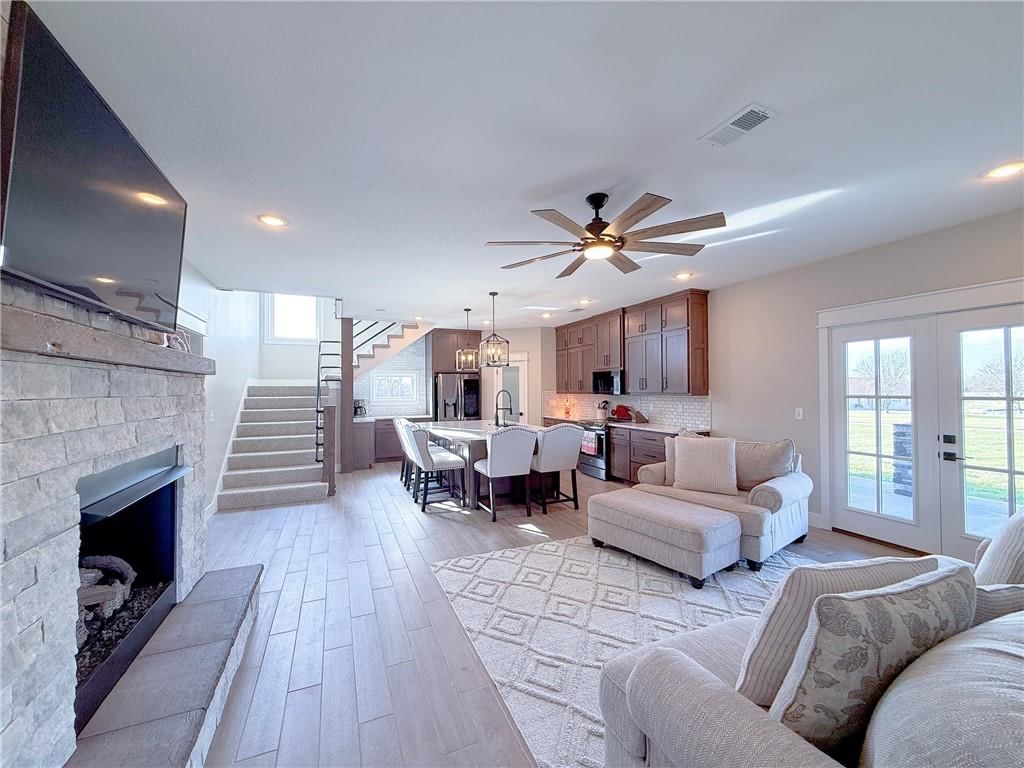 532 NW Aa Highway — photo 10