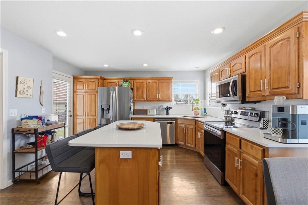 3716 NW Anchor Court — photo 6