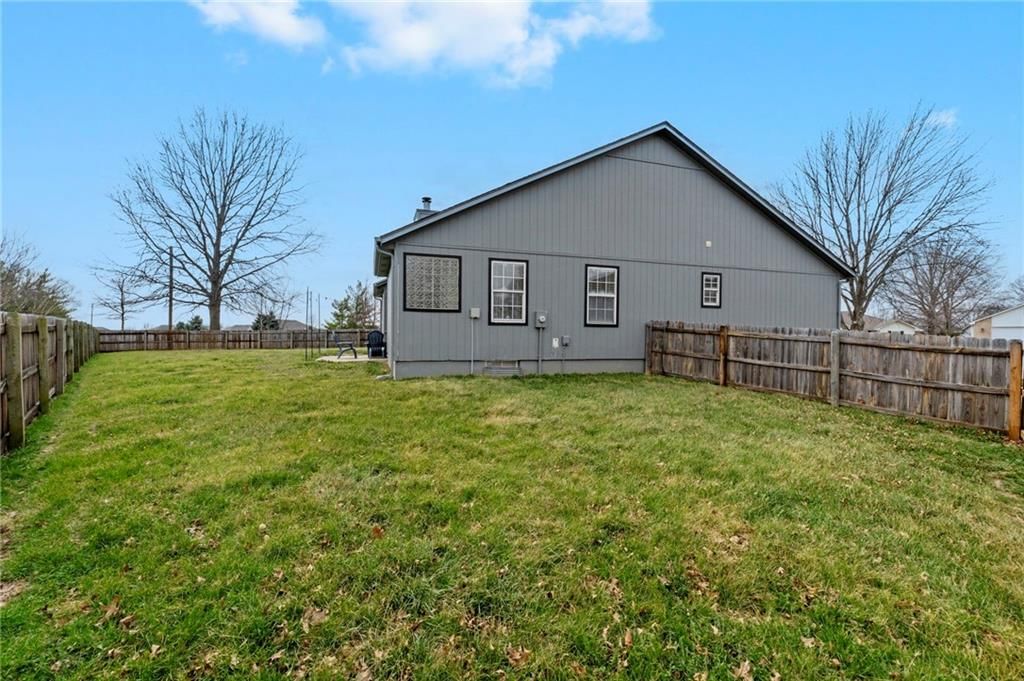 3716 NW Anchor Court — photo 24