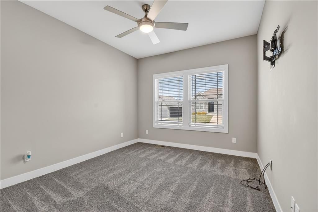 821 NE Lone Hill Drive — photo 28