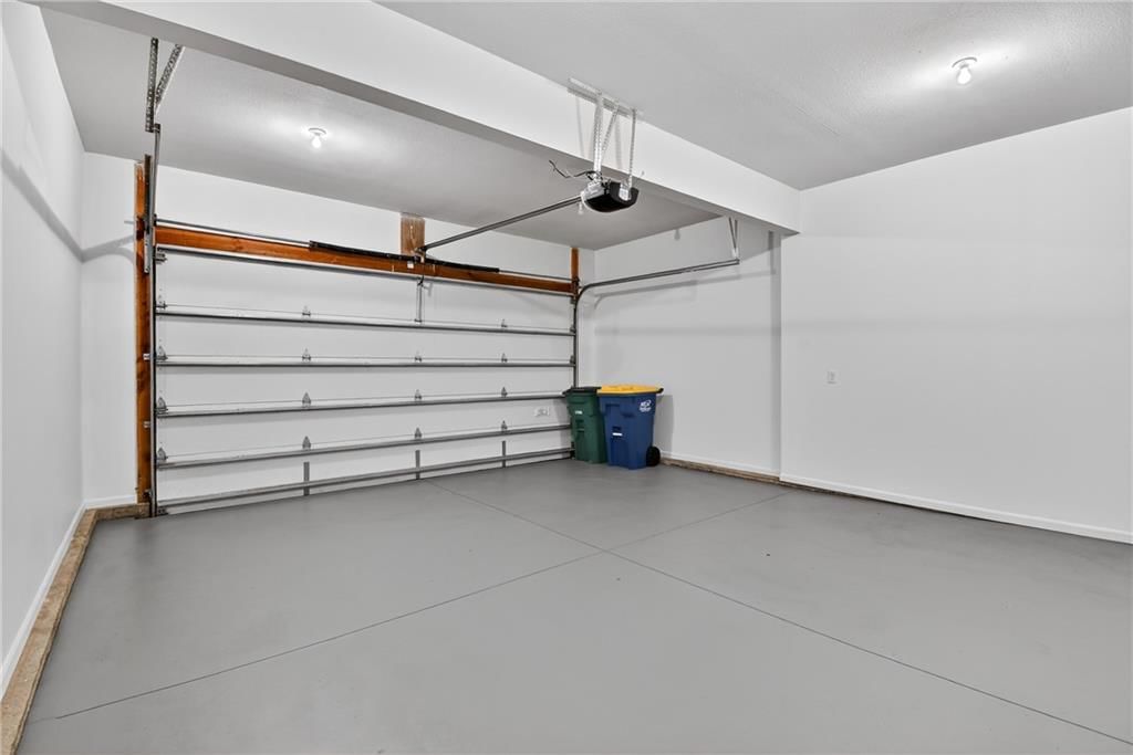 821 NE Lone Hill Drive — photo 35