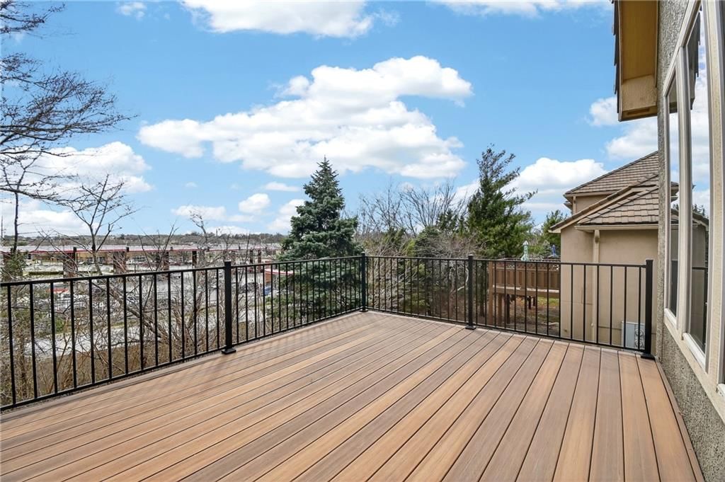 821 NE Lone Hill Drive — photo 36
