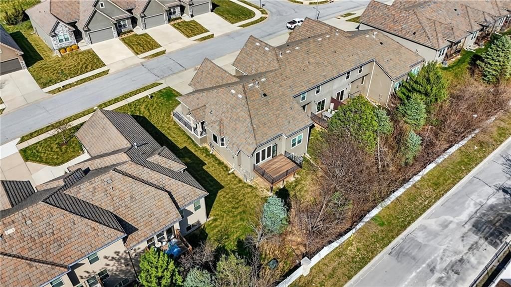 821 NE Lone Hill Drive — photo 39