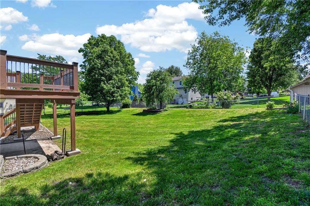 605 Oak Drive — photo 32