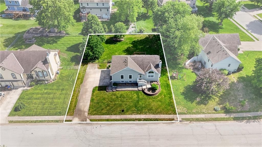 605 Oak Drive — photo 38