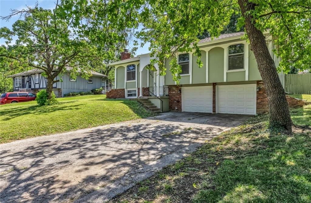 7413 Loma Vista Drive — photo 2