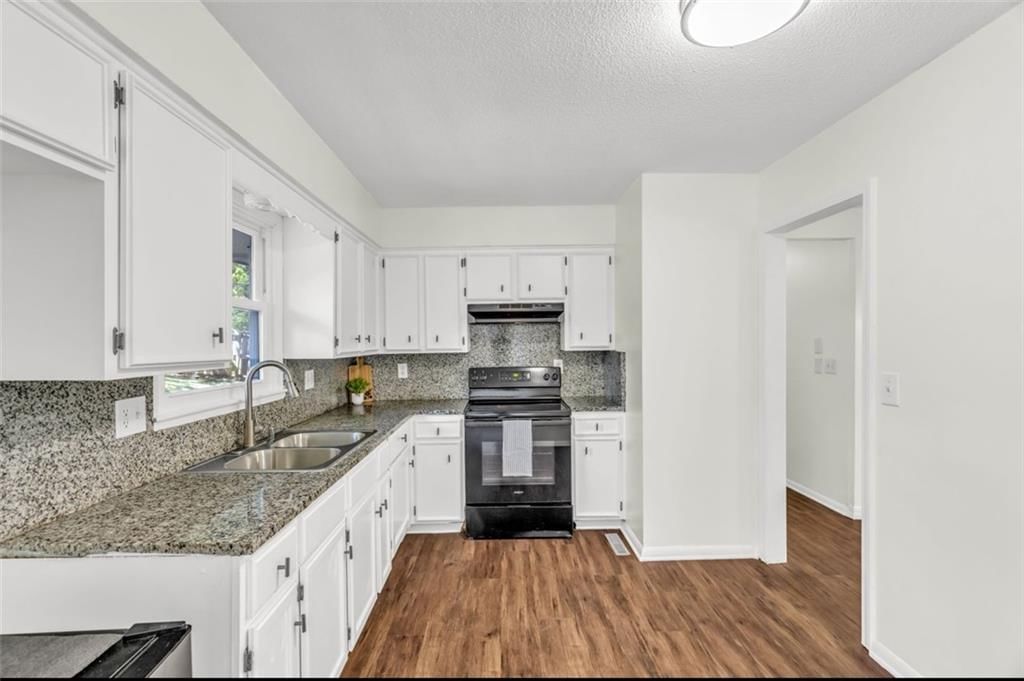 7413 Loma Vista Drive — photo 9
