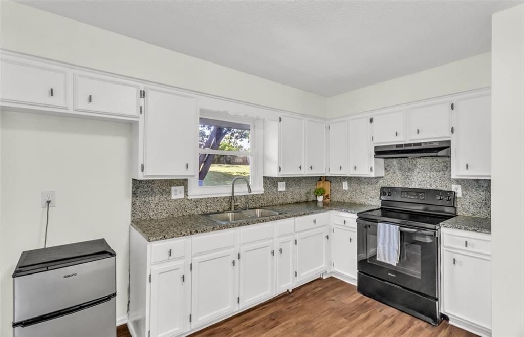 7413 Loma Vista Drive — photo 10