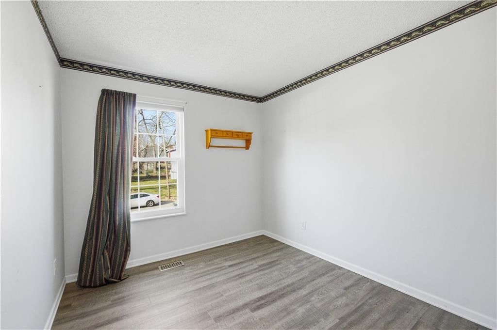 5403 Hazen Avenue — photo 12