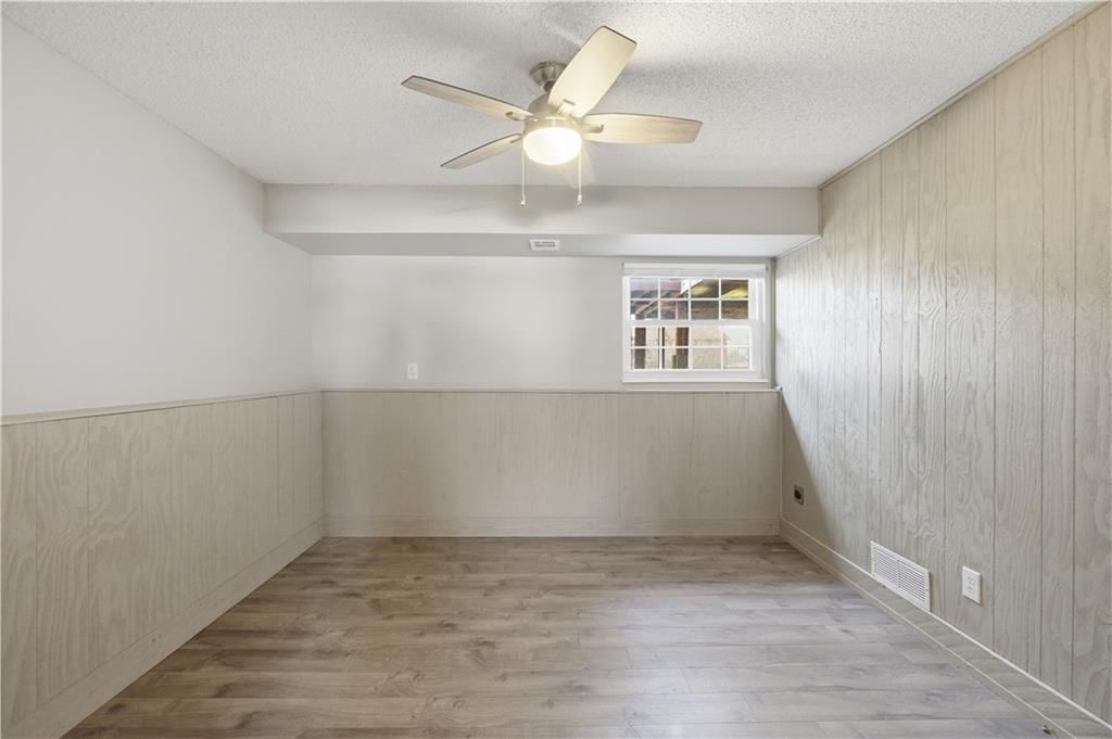 5403 Hazen Avenue — photo 20