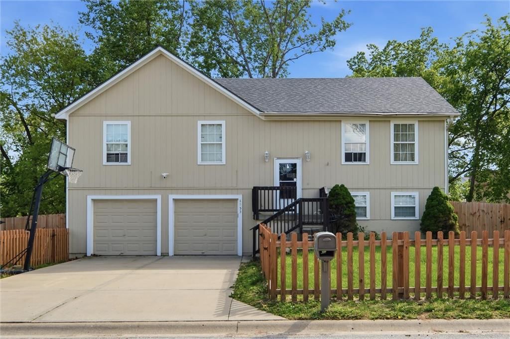 8953 Ann Avenue — photo 1