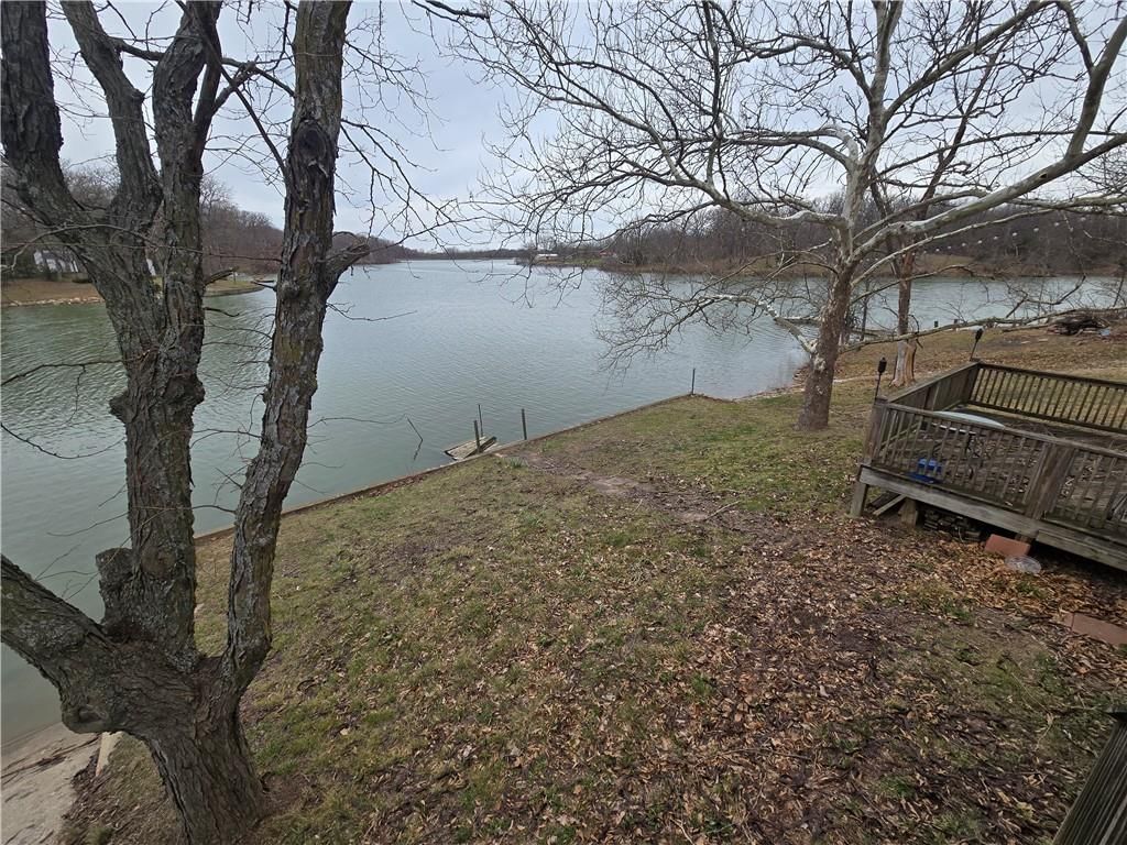 1334 Lakeview N Drive — photo 6