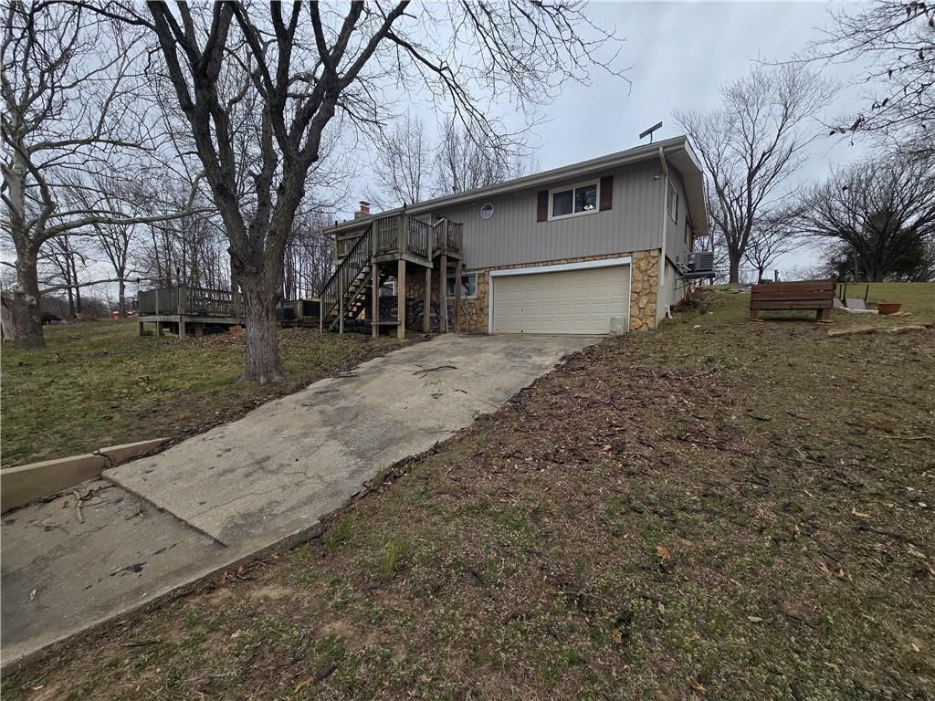 1334 Lakeview N Drive — photo 8