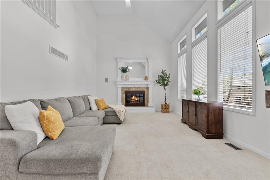 705 Hawthorne Drive — photo 18