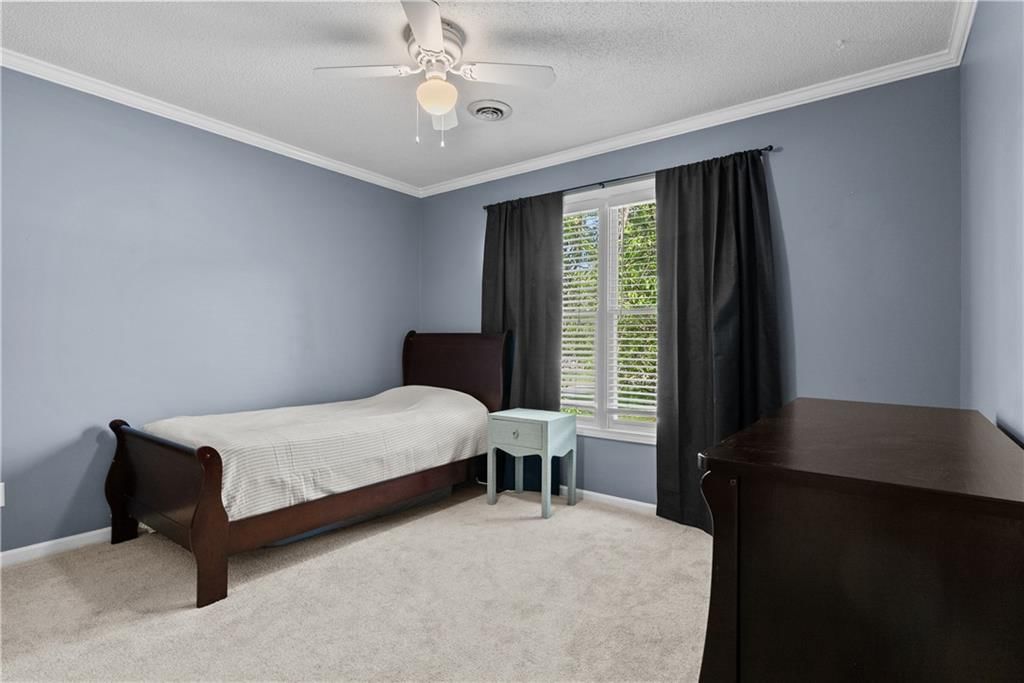 705 Hawthorne Drive — photo 30