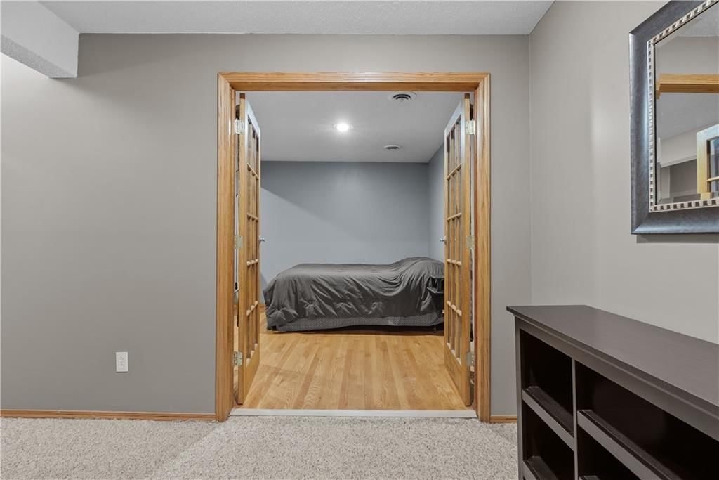 705 Hawthorne Drive — photo 34