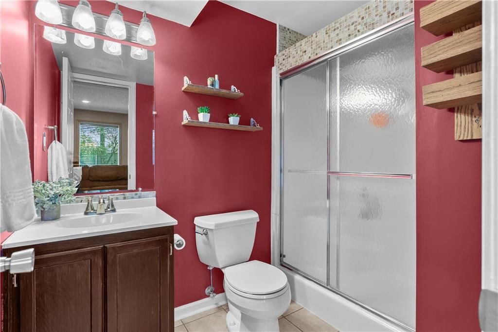 705 Hawthorne Drive — photo 38