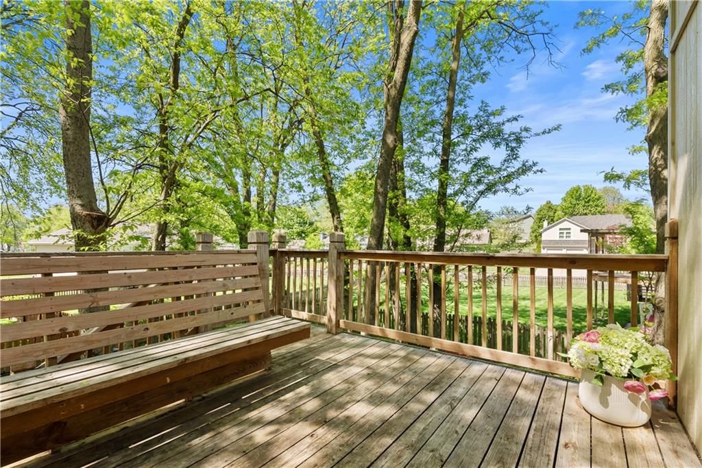 705 Hawthorne Drive — photo 40