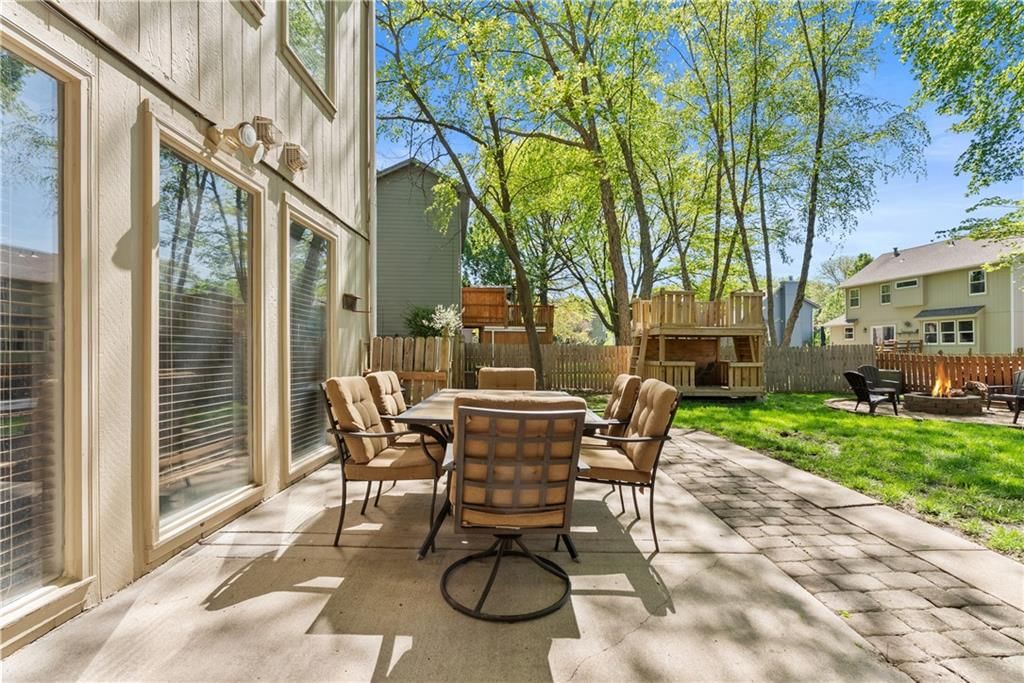 705 Hawthorne Drive — photo 43