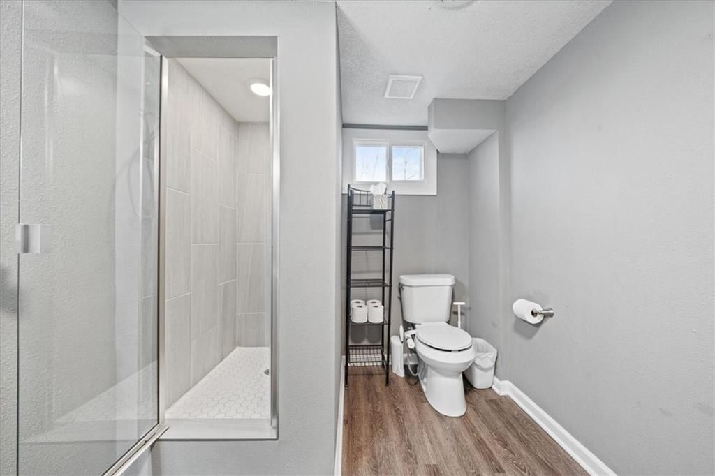 8008 Parkview Avenue — photo 20
