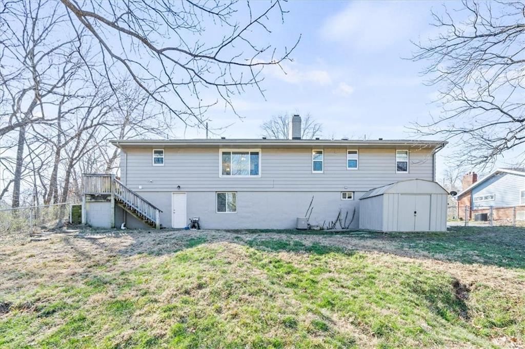 8008 Parkview Avenue — photo 27