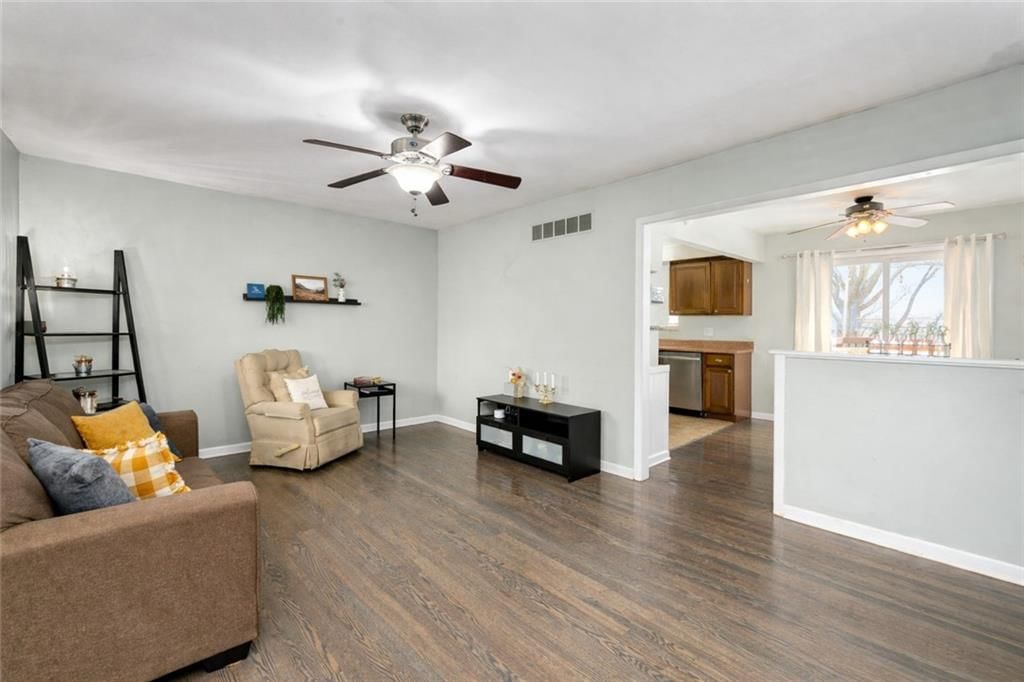 6411 Harvard Avenue — photo 3