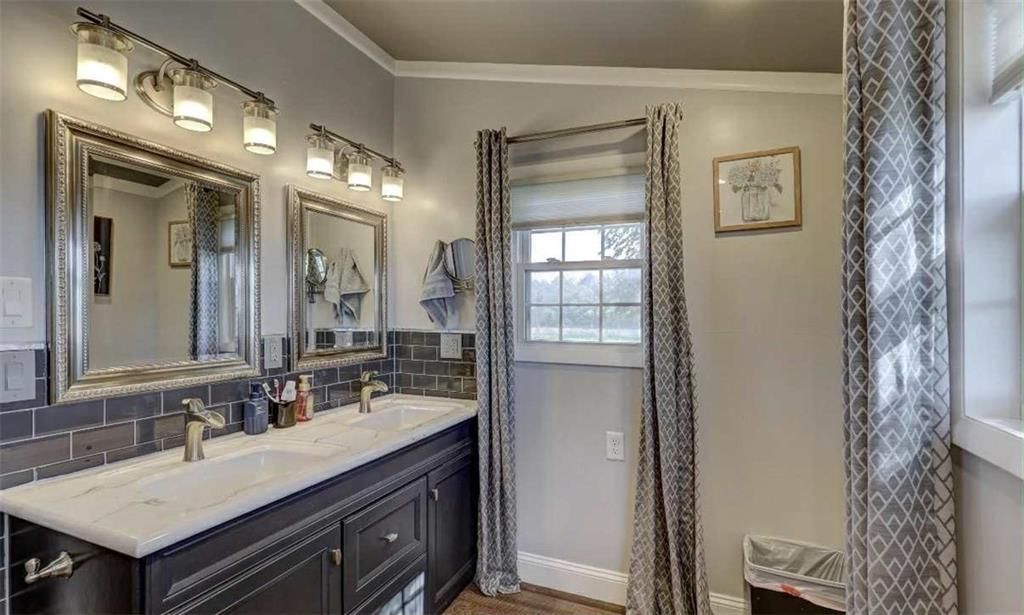 3617 SW Center Road — photo 33
