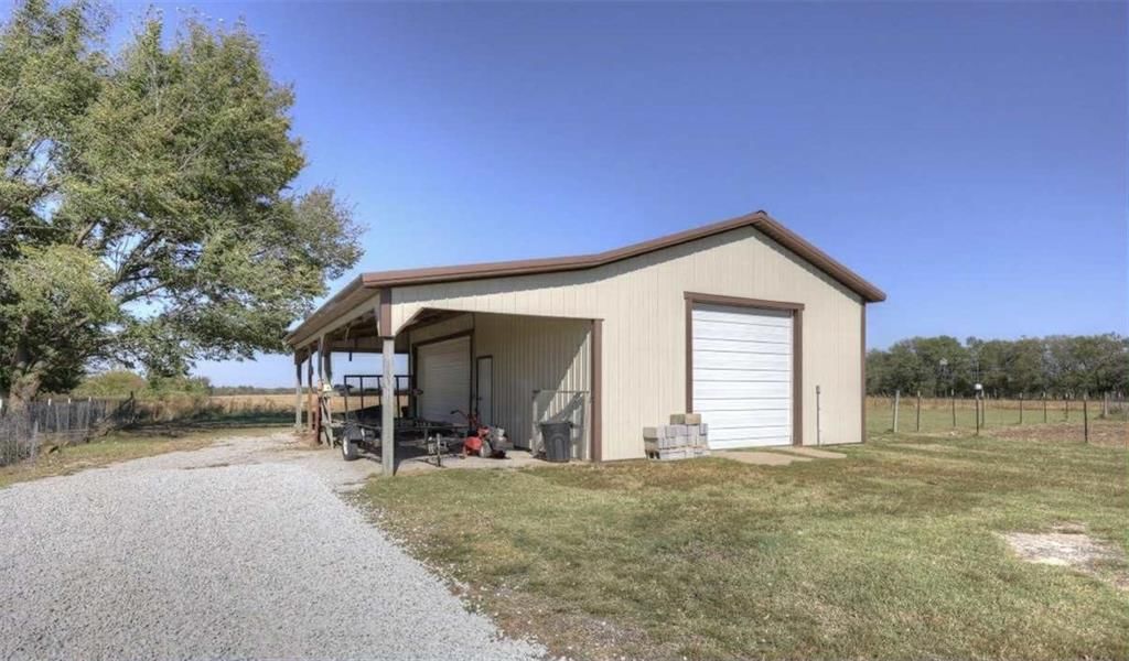 3617 SW Center Road — photo 36