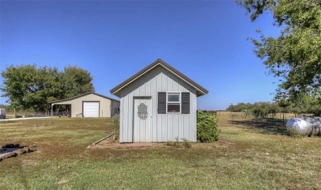 3617 SW Center Road — photo 44