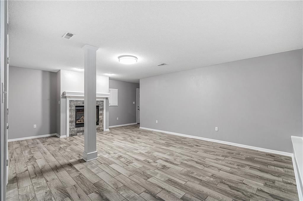 5217 S Powell Avenue — photo 26