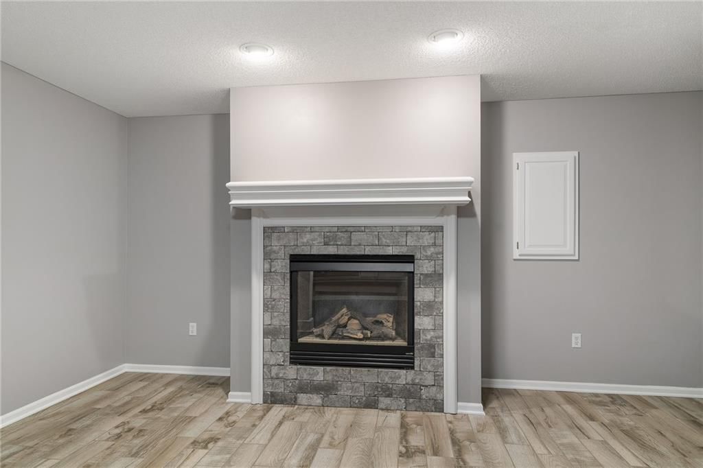 5217 S Powell Avenue — photo 27
