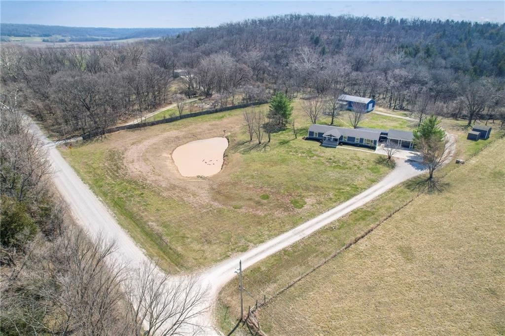 811 N 900th Road — photo 37