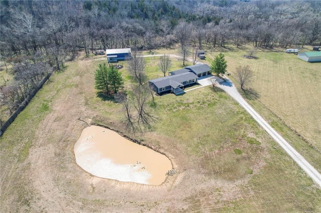 811 N 900th Road — photo 39