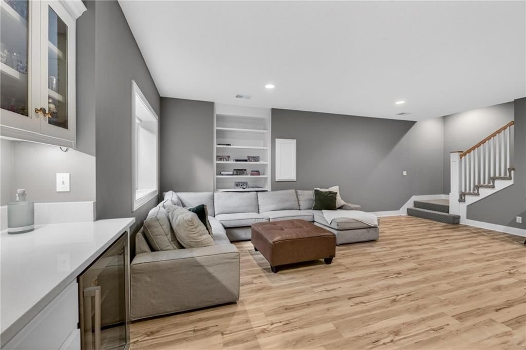 6806 Fontana Street — photo 32