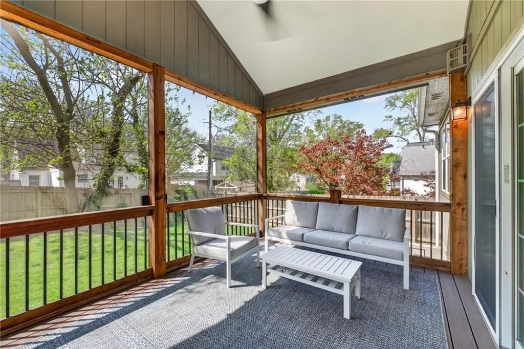 6806 Fontana Street — photo 39