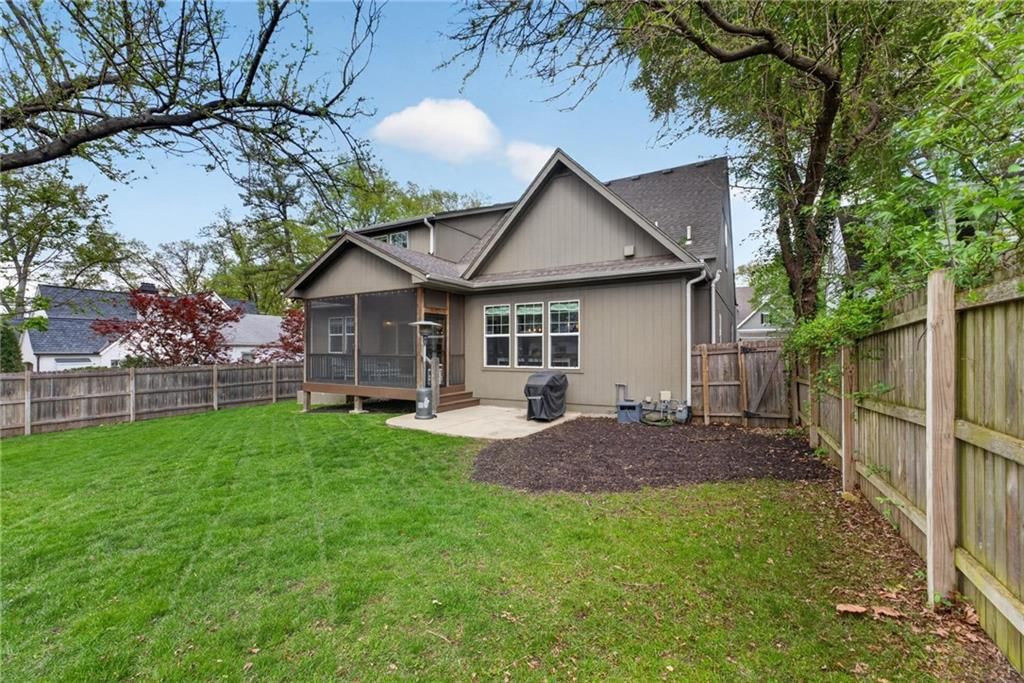 6806 Fontana Street — photo 40