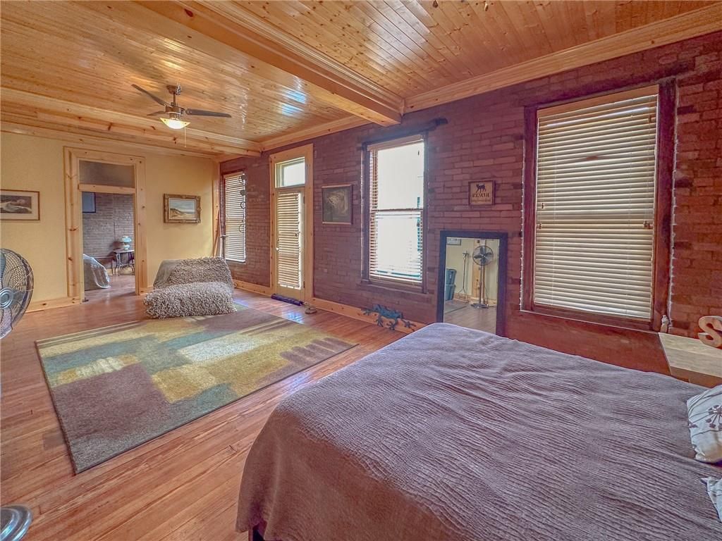 215 South Street — photo 18