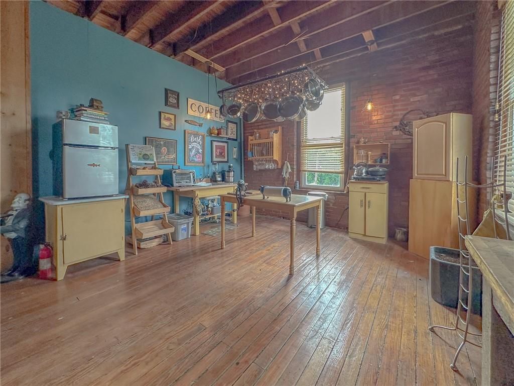215 South Street — photo 23