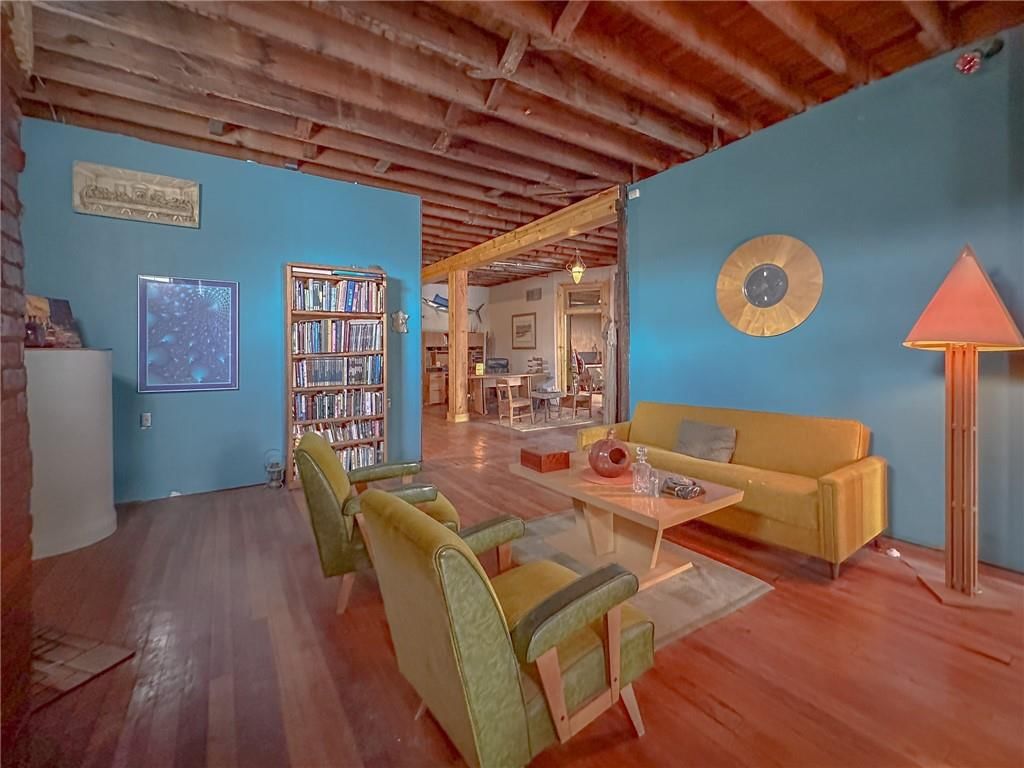 215 South Street — photo 26
