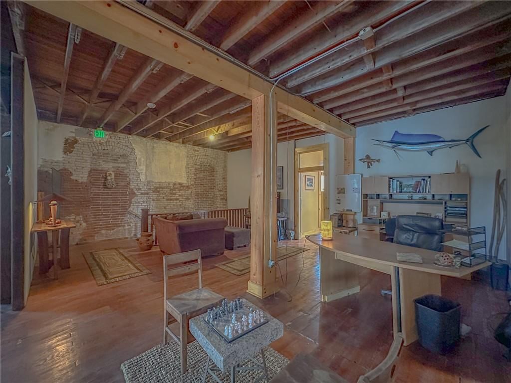 215 South Street — photo 28