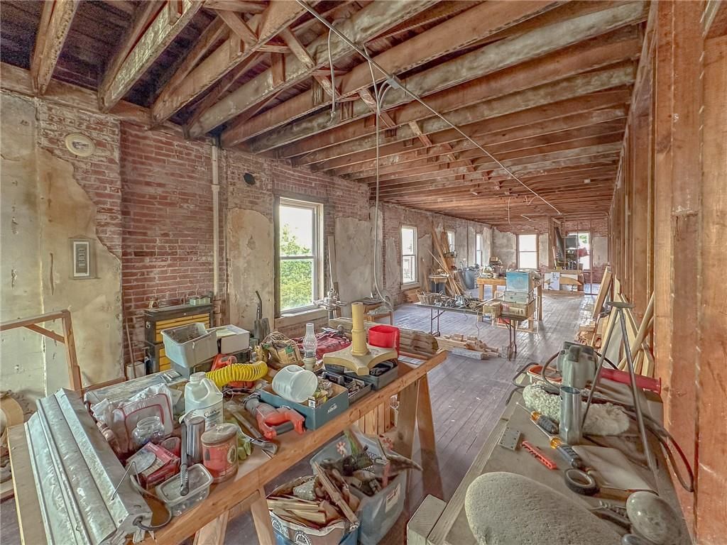215 South Street — photo 30
