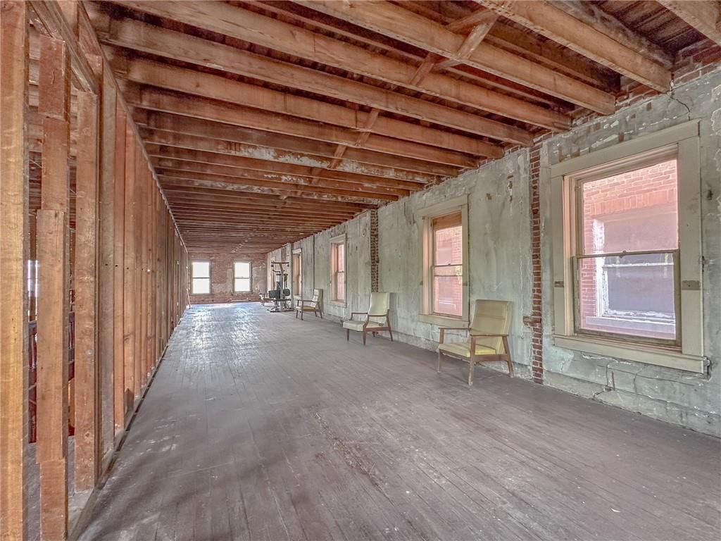 215 South Street — photo 35