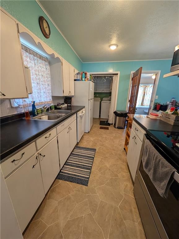 Photo 7 of 18 - 3223 Penn Street, St Joseph, MO 64507