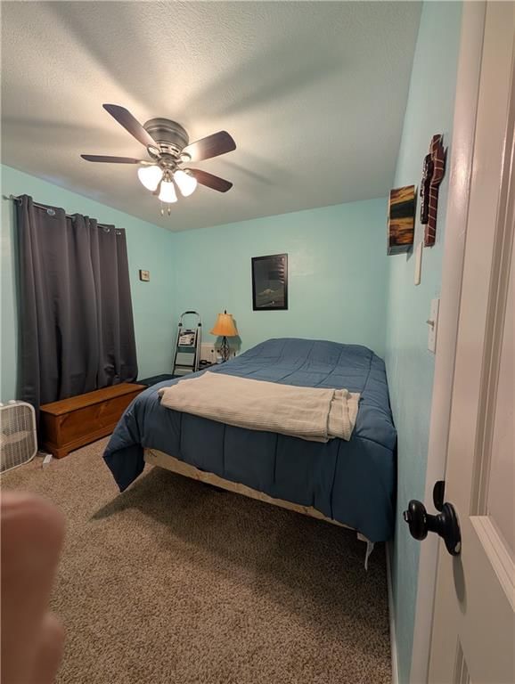 Photo 11 of 18 - 3223 Penn Street, St Joseph, MO 64507